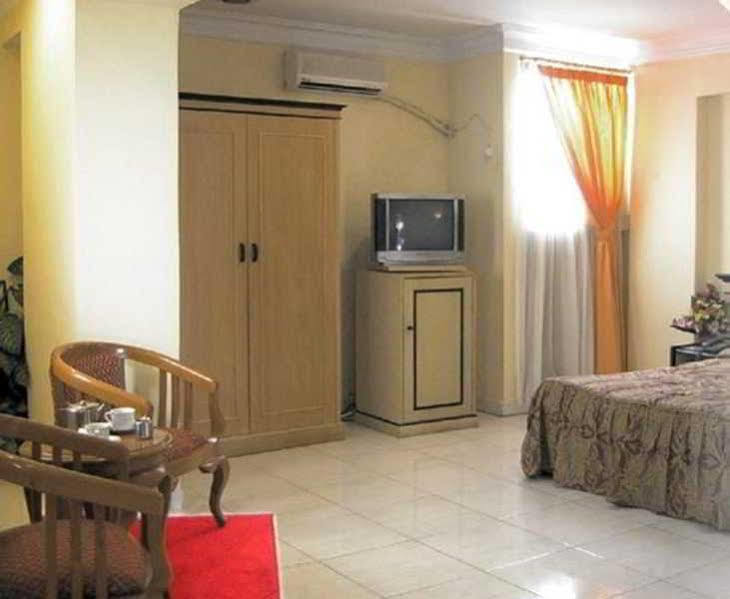 Hotel Alma Jakarta Exteriör bild