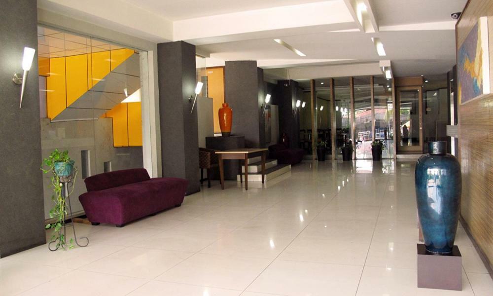 Hotel Alma Jakarta Exteriör bild